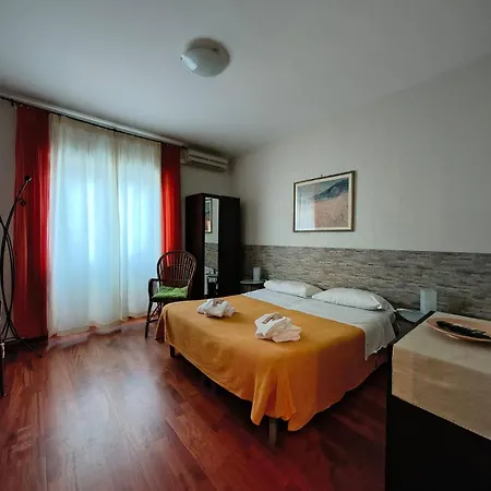 فندق مبيت وإفطار Gregory Vatican 4*